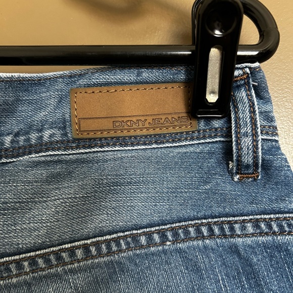 DKNY Straight Fit Jeans - Picture 6 of 7